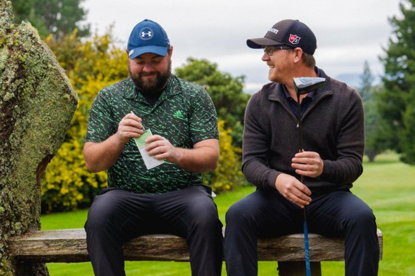 Turangi-golf-club-mates-male-golfer-846 x 564
